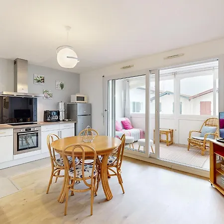 Stunning In With Kitchen Appartamento Ciboure