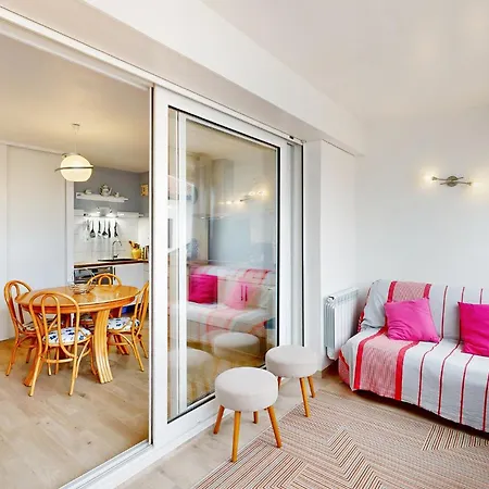 Stunning In With Kitchen *